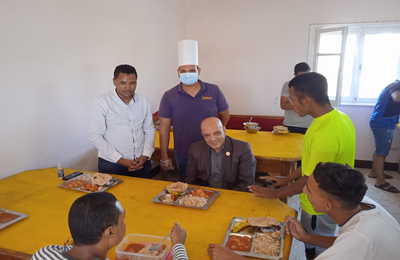 Aswan University President inspects the central restaurant of the university hostel