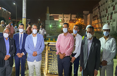 محافظ أسوان ورئيس الجامعة يضعا حجر اساس إنشاء مستشفى الإستقبال والطوارئ الجديد