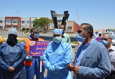 رئيس جامعة أسوان يتابع الإجراءات الاحترازية لإمتحانات الفرق النهائية وطلاب الدراسات العليا