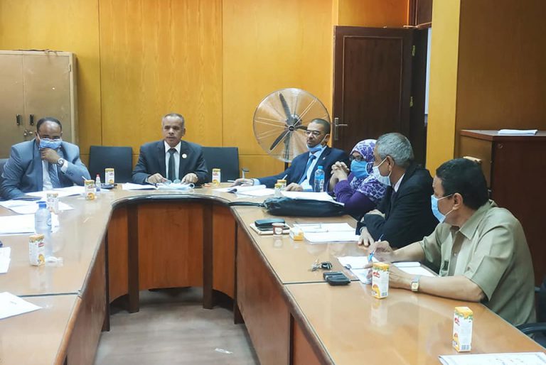 مجلس كلية التربية جامعة أسوان