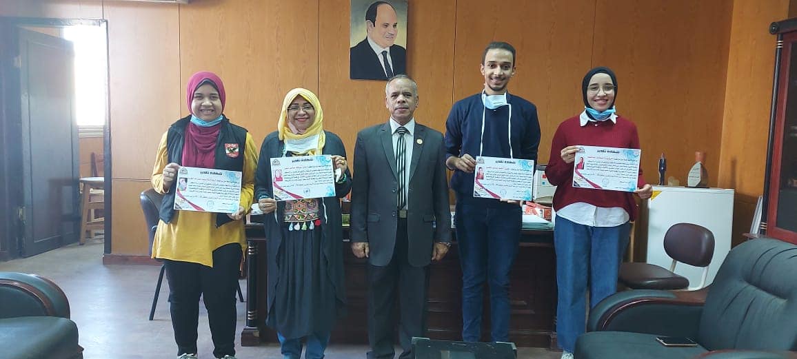 تكريم الطلاب المتميزين من أوائل خريجي أسرة { اوسكار