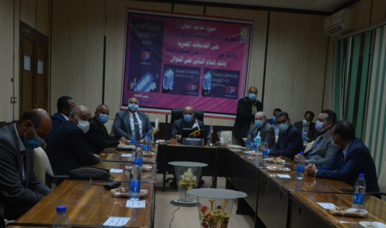 مــوافقة مجلس الجامعة على إنشــاء مرحلة الدراسات العليا بكلية التجارة وكلية الألسن