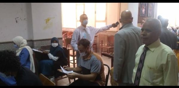 زيارة الأستاذ الدكتور رئيس جامعة أسوان ونائبة الى كلية التربية