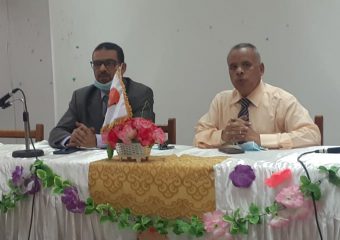 اجتماع الأستاذ الدكتور /عميد الكلية مع ورؤساء الكنترولات والمدرسين المساعدين والمعيدين