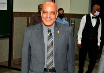 رئيس جامعة أسوان يهنئ الرئيس السيسي بحلول عيد الأضحى المبارك