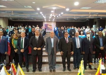 رئيس جامعة أسوان يشهد افتتاح مهرجان الحرف الشعبية بالجامعات المصرية