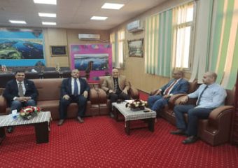 رئيس جامعة أسوان يستقبل لجنة قطاع الآداب بالمجلس الأعلى للجامعات