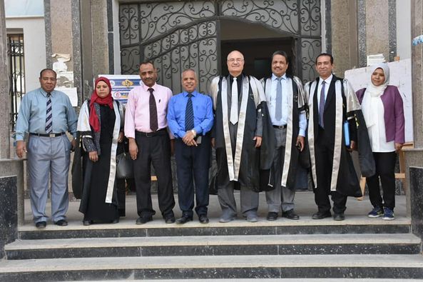 مناقشة رساله الماجستير للباحثة أسماء حسين أحمد