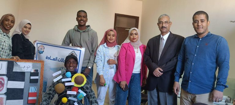 عقد امتحان العملي لمقرر إنتاج الوسائل التعليمية